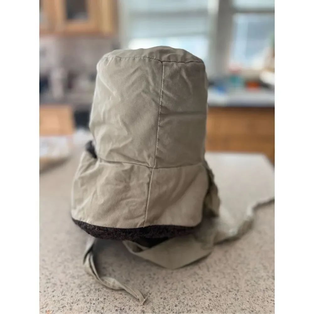 Lord & Taylor Reversible Bucket Hat - Picture 4 of 7